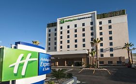 Holiday Inn Express & Suites Chihuahua Juventud